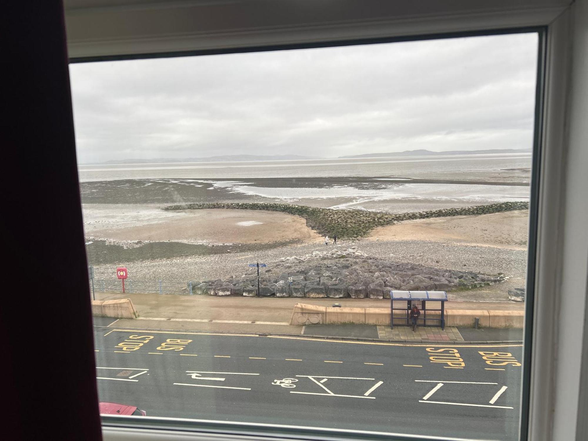 The Strathmore Hotel Morecambe Extérieur photo